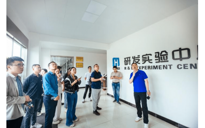 In May, we made an appointment with Oupai in Hai'an